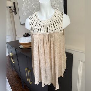 Wild Moss Beige crochet‎ Sleeveless Top